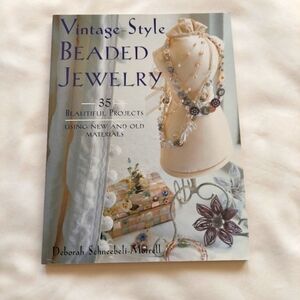 Vintage-Style Beaded Jewelry-Deborah Schneebeli-Morrell 35 projects Softcover